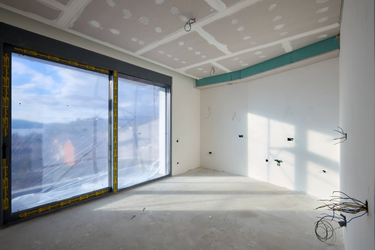 Квартира в Тивате, Черногория, 72.6 м² - фото 8