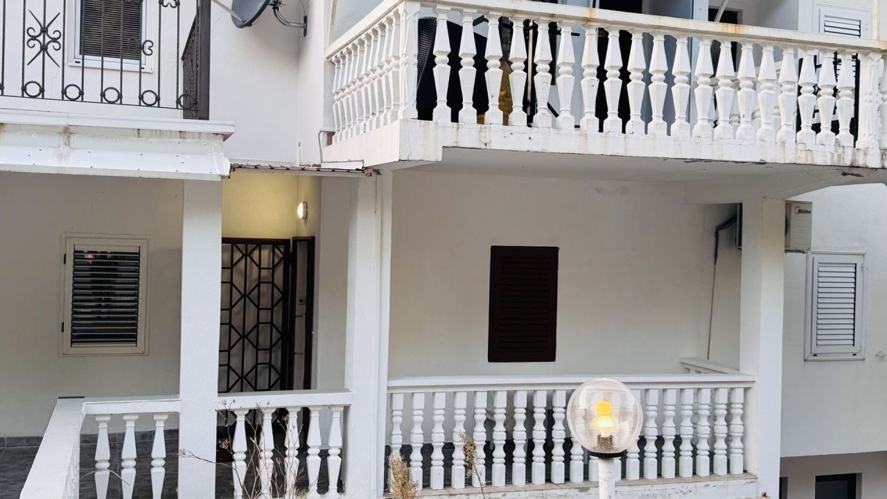 Квартира в Будве, Черногория, 42 м² - фото 10