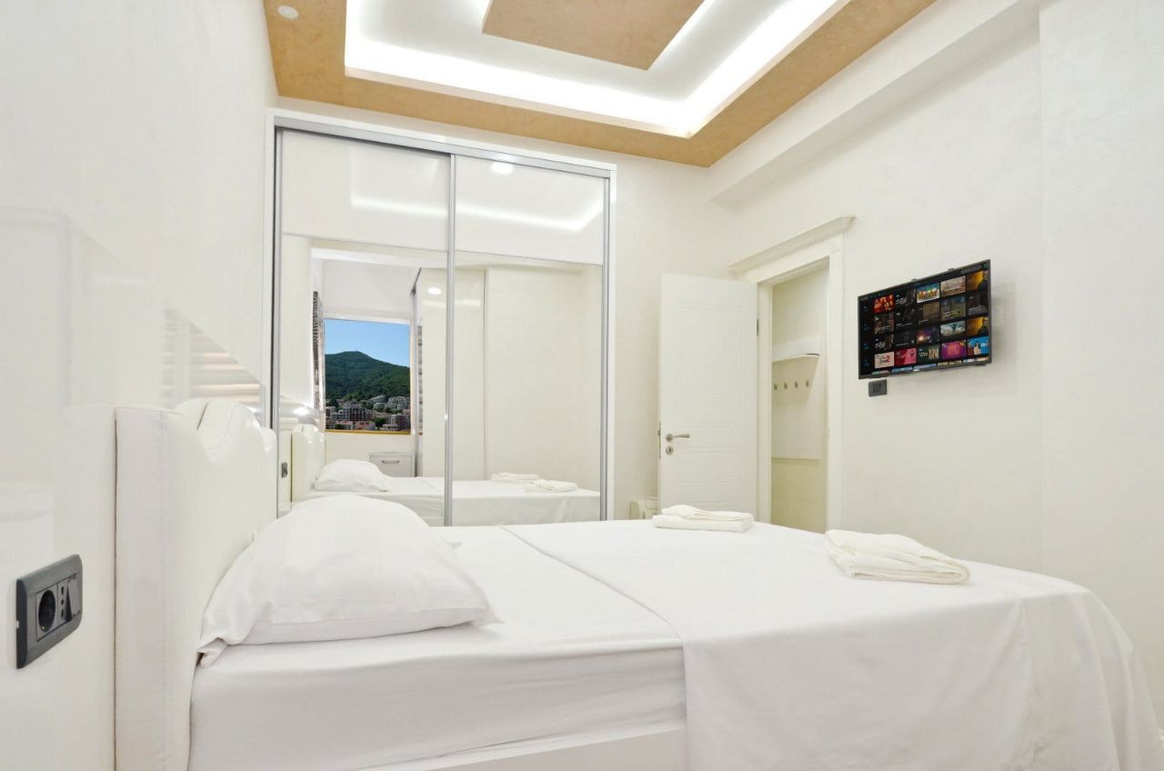 Квартира в Будве, Черногория, 90 м² - фото 17