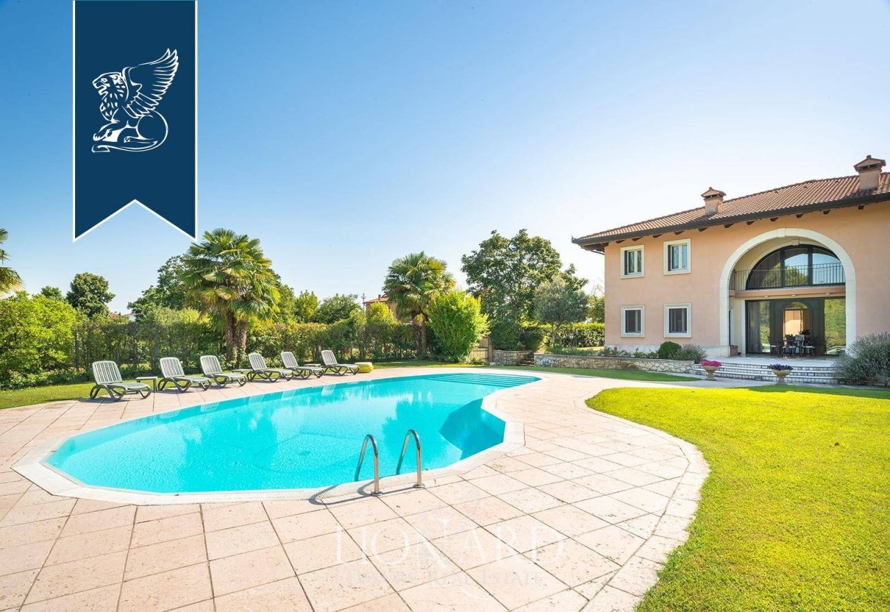 Вилла в Виченце, Италия, 500 м² - фото 2