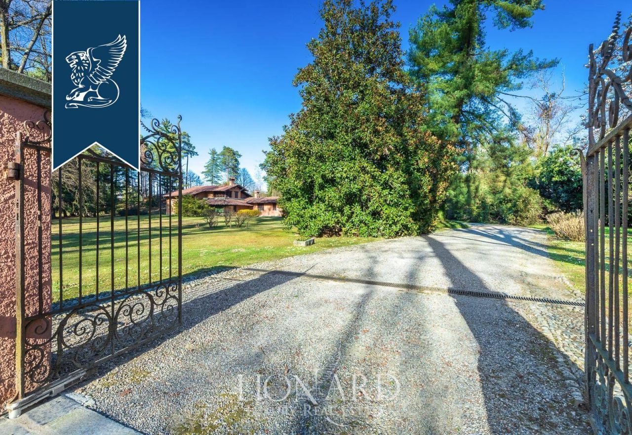 Вилла в Новаре, Италия, 850 м² - фото 2