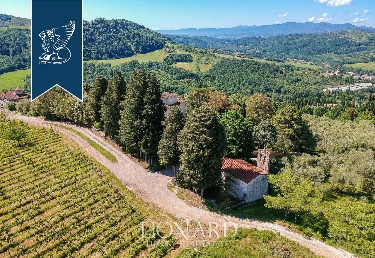 Вилла во Флоренции, Италия, 1 500 м² - фото 2