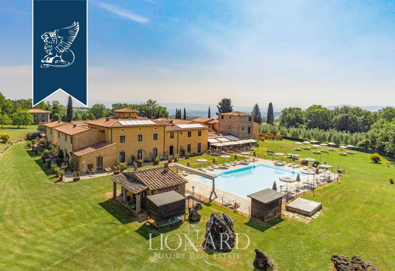 Отель, гостиница в Сан-Джиминьяно, Италия, 3 000 м² - фото 2