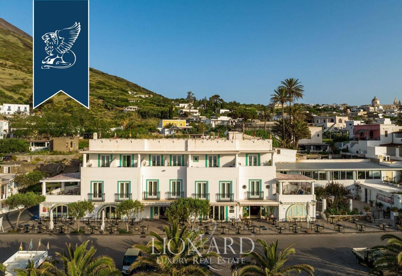 Отель, гостиница на Липари, Италия, 1 200 м² - фото 2