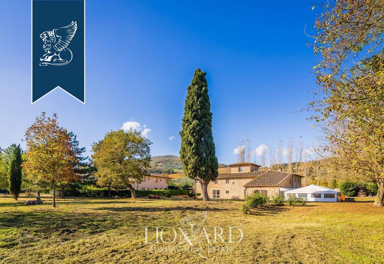 Отель, гостиница в Понтассьеве, Италия, 1 000 м² - фото 2