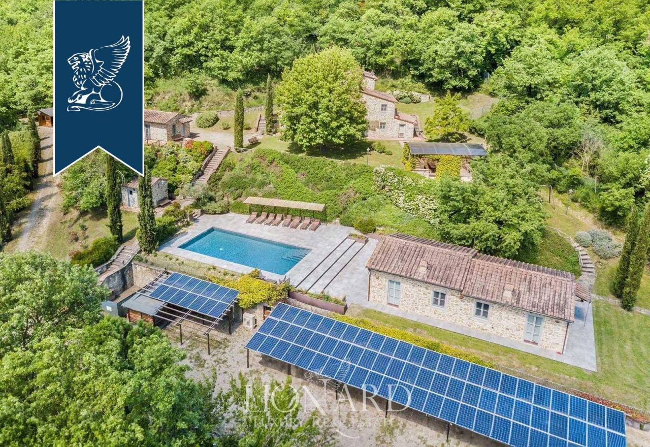 Вилла в Ареццо, Италия, 726 м² - фото 2