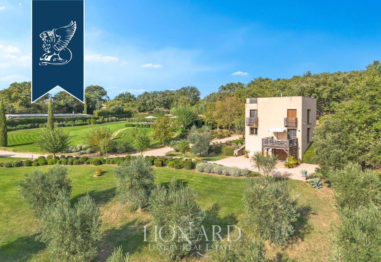 Ферма в Гроссето, Италия, 1 100 м² - фото 2