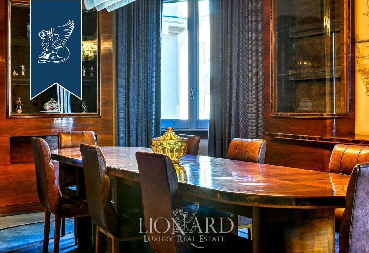 Апартаменты в Риме, Италия, 392 м² - фото 2