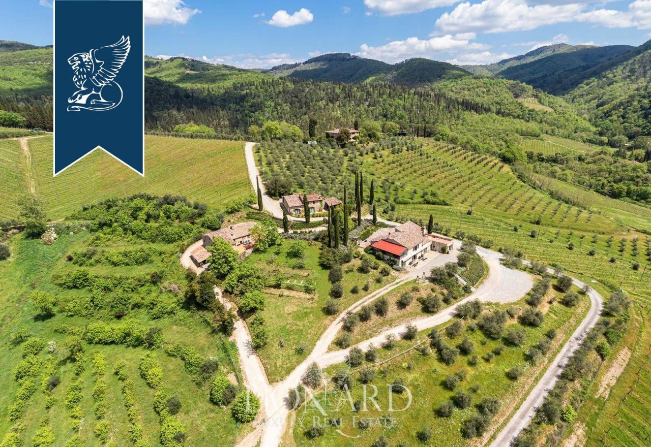 Ферма в Сиене, Италия, 650 м² - фото 2