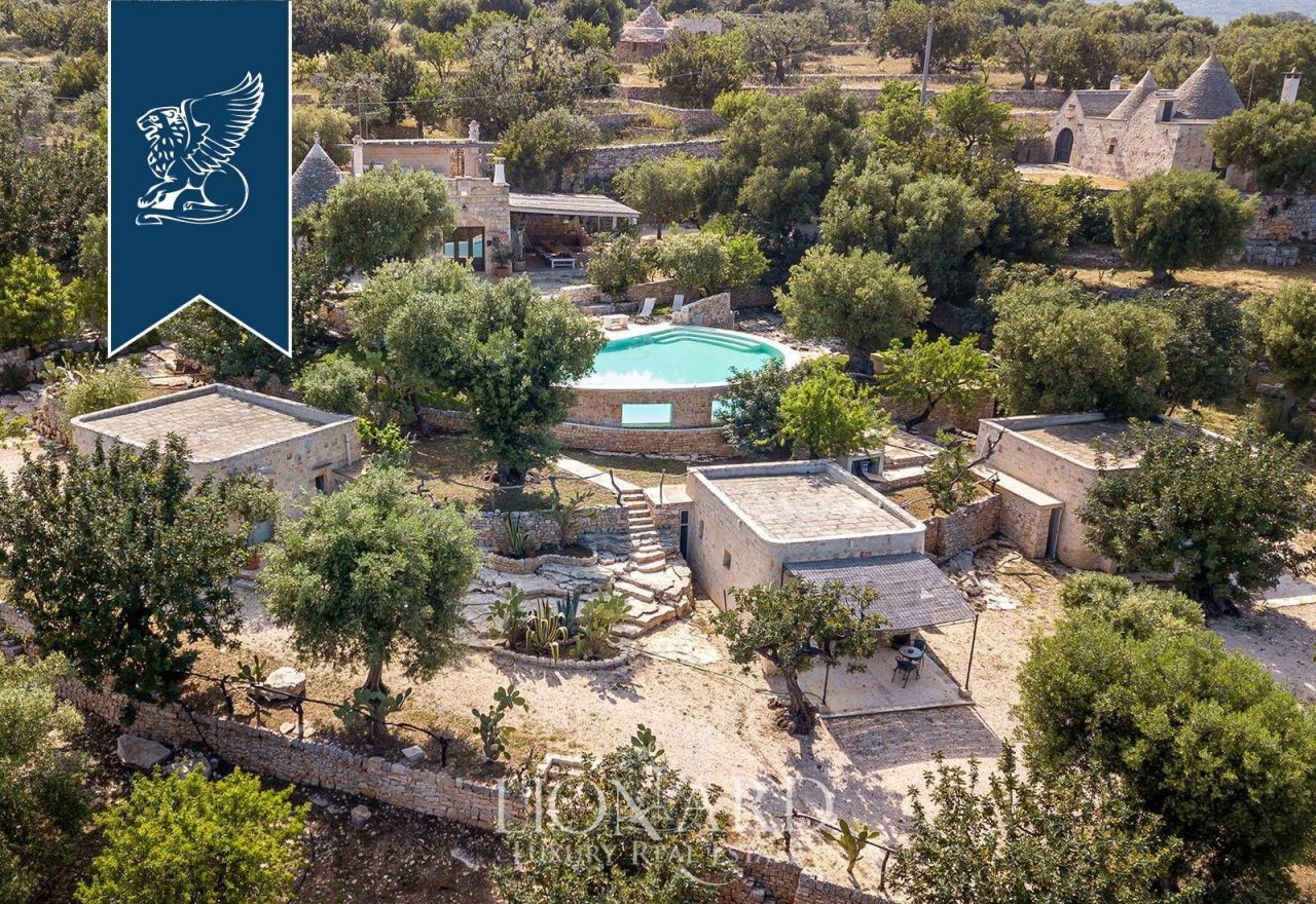 Вилла в Монополи, Италия, 330 м² - фото 2