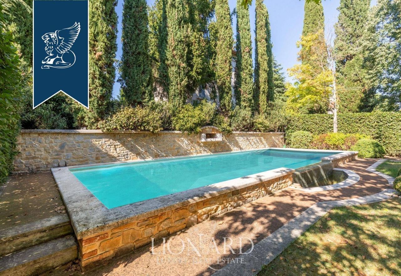 Дом в Перудже, Италия, 800 м² - фото 2