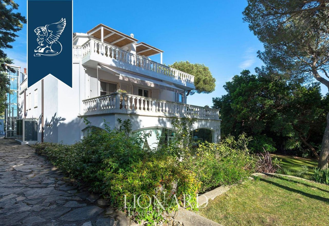 Вилла в Ливорно, Италия, 600 м² - фото 2