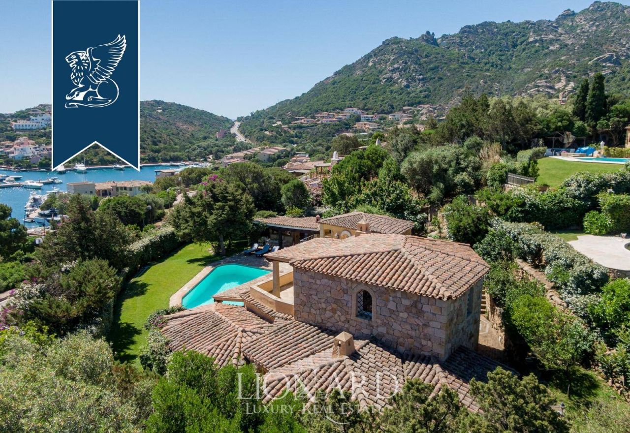 Вилла в Порто Черво, Италия, 320 м² - фото 2