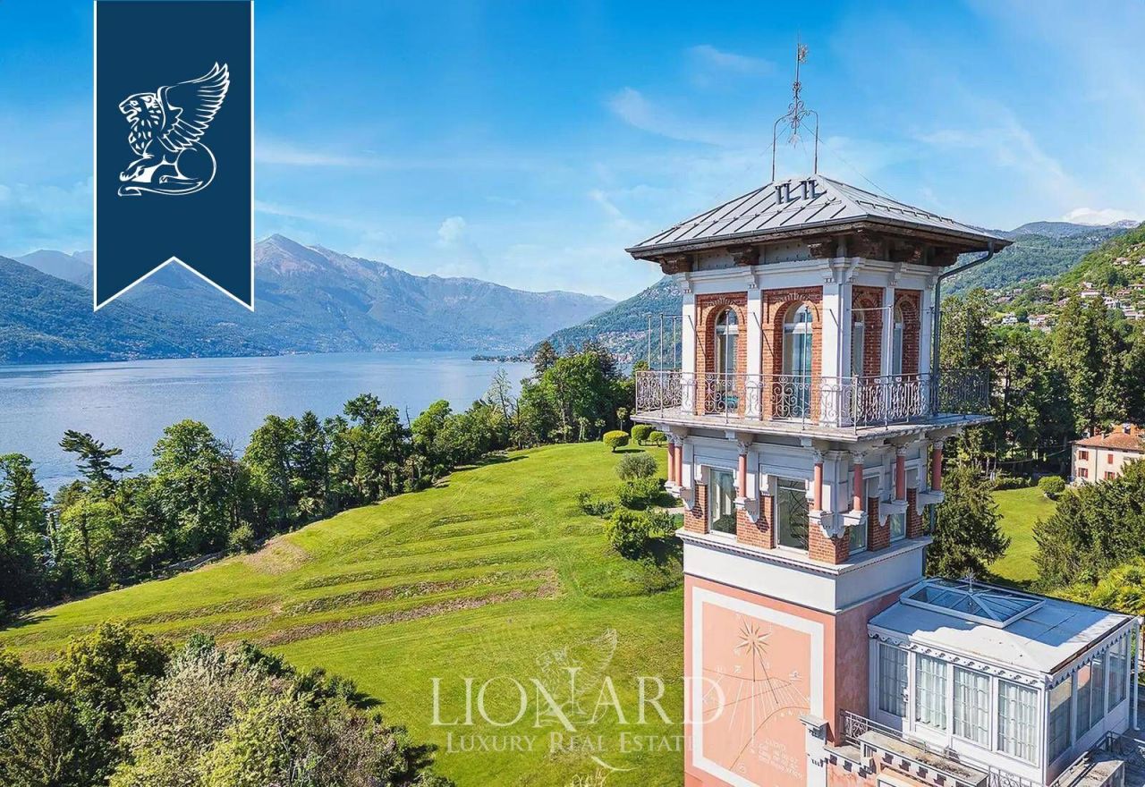 Вилла в Луино, Италия, 700 м² - фото 2