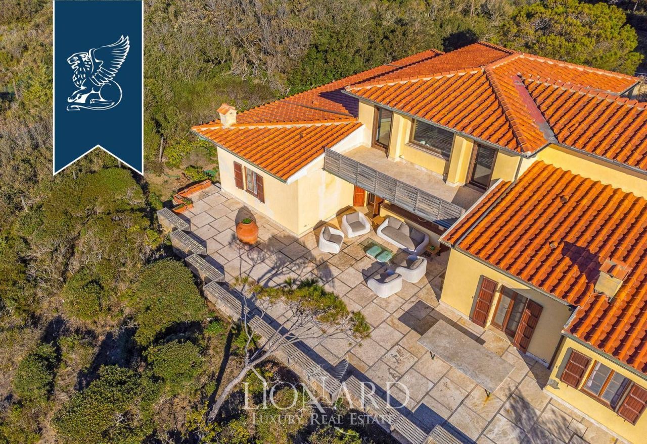 Вилла в Гроссето, Италия, 589 м² - фото 2