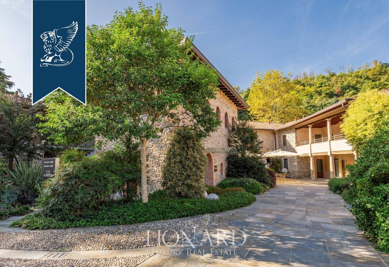 Отель, гостиница в Лекко, Италия, 3 500 м² - фото 2