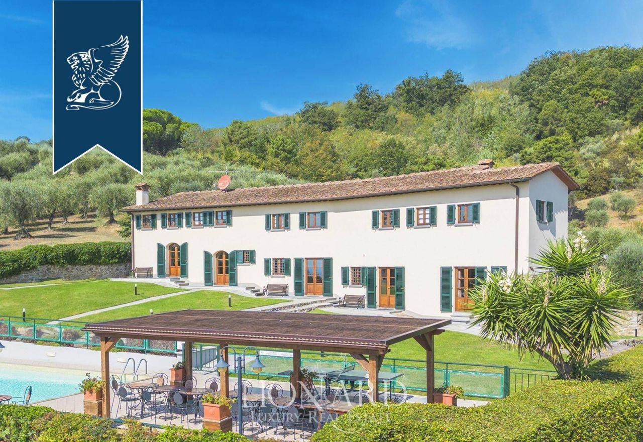 Вилла в Пистое, Италия, 600 м² - фото 2