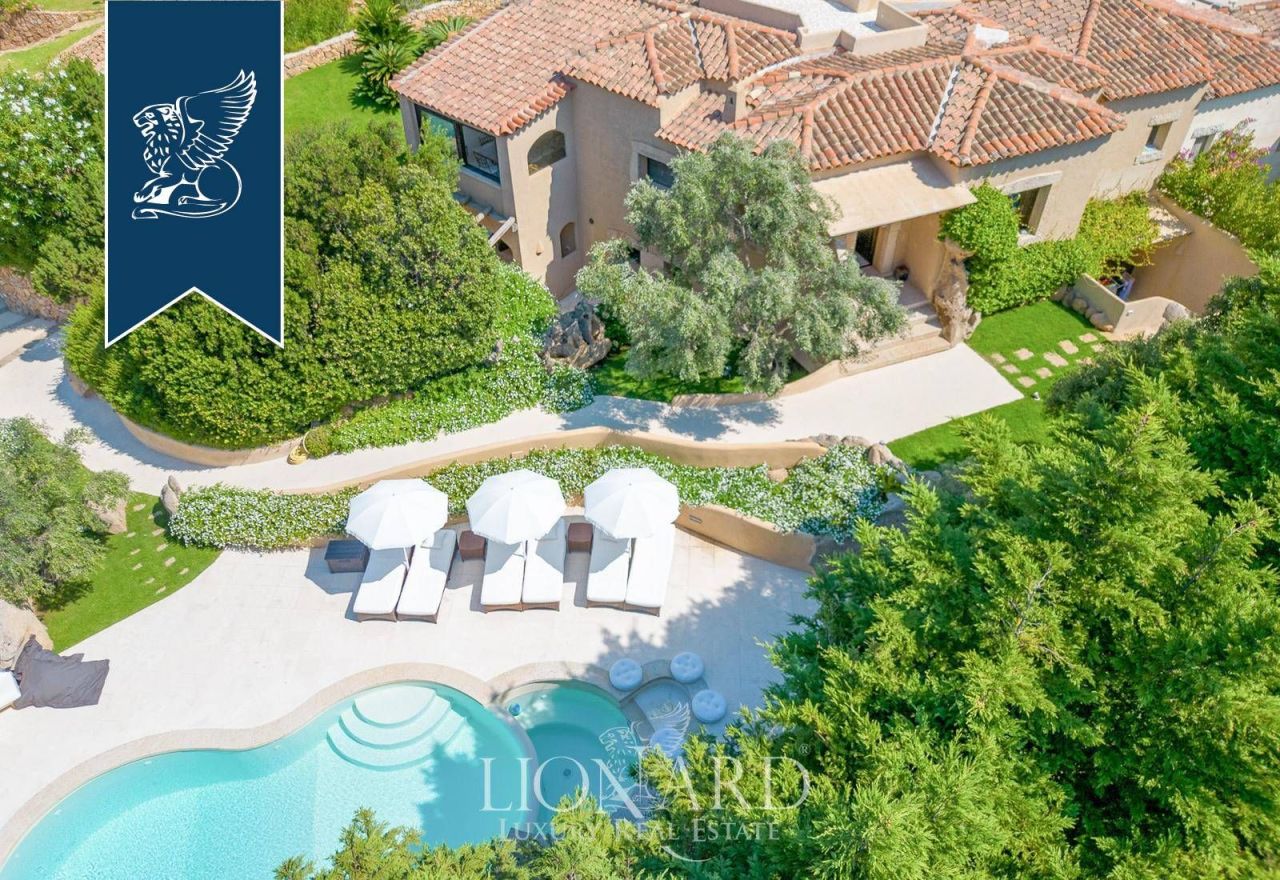 Вилла в Порто Черво, Италия, 298 м² - фото 2