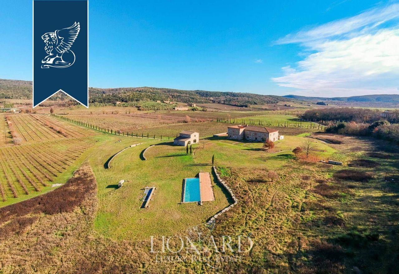 Ферма в Сиене, Италия, 1 400 м² - фото 2