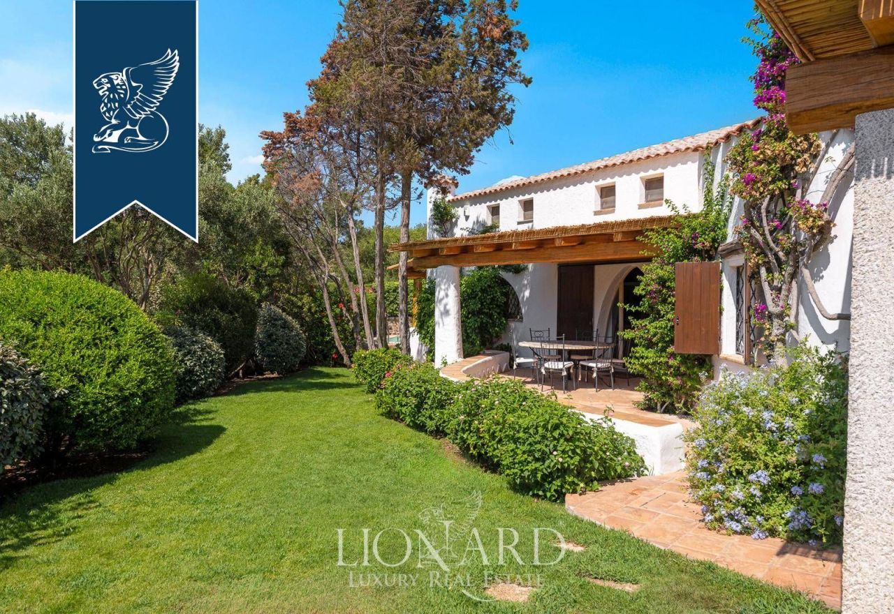 Вилла в Порто Черво, Италия, 270 м² - фото 2