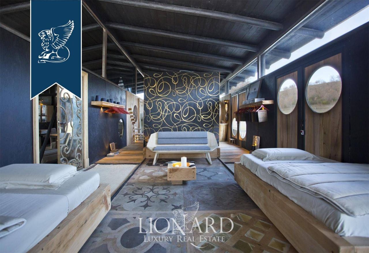 Ферма в Ареццо, Италия, 985 м² - фото 2