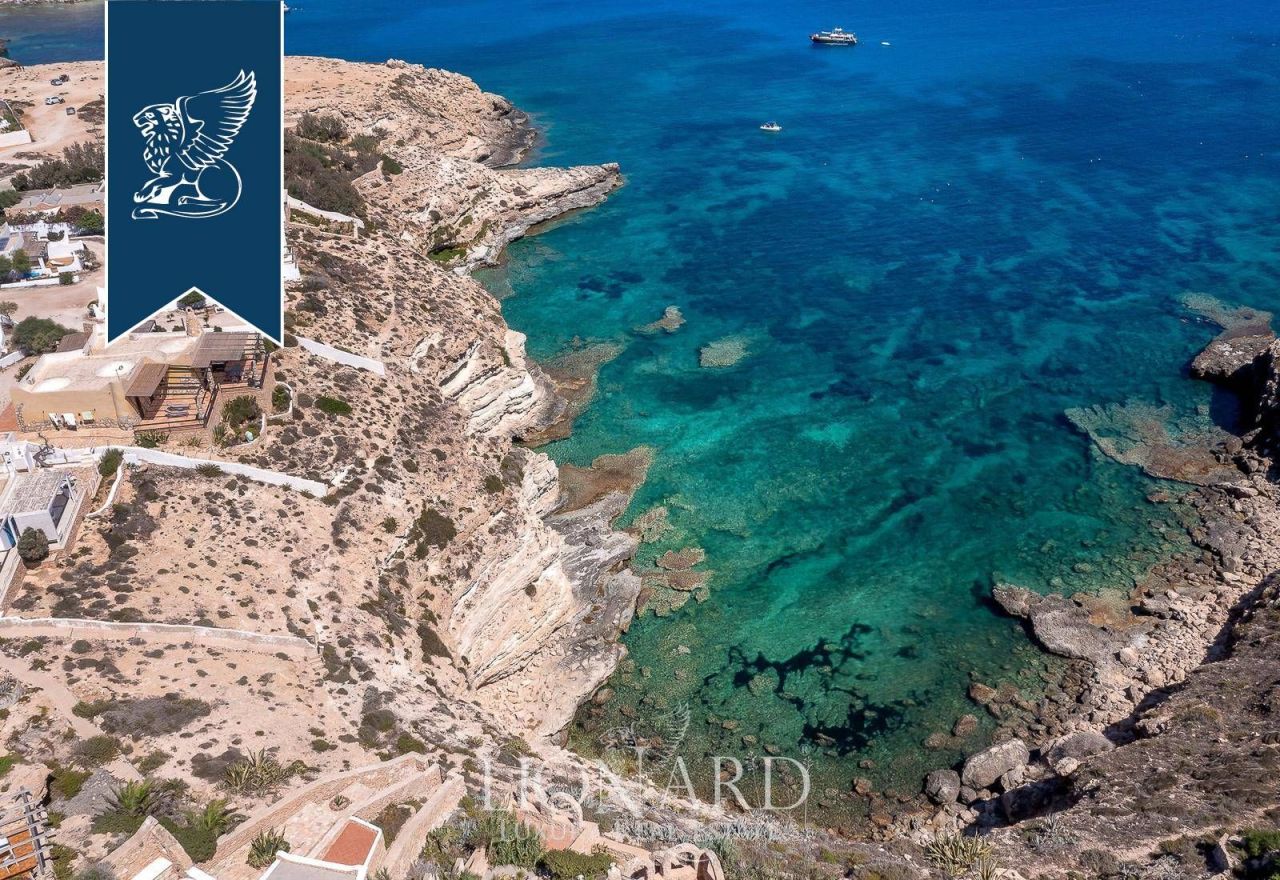 Вилла в Агридженто, Италия, 1 000 м² - фото 2