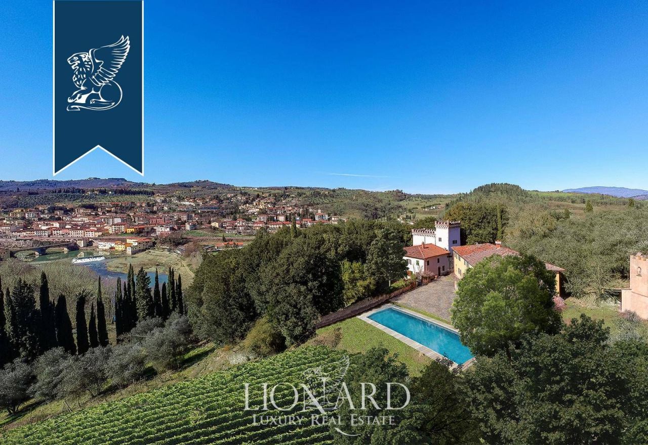 Вилла во Флоренции, Италия, 1 000 м² - фото 2