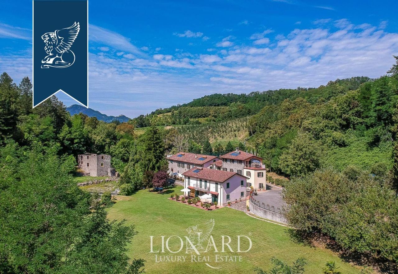 Отель, гостиница в Массе, Италия, 1 700 м² - фото 2