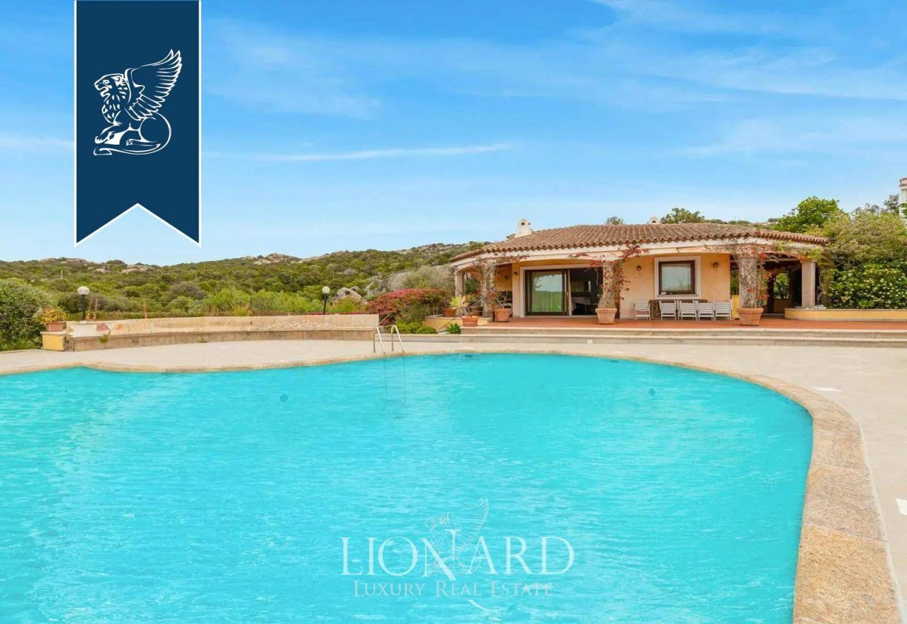 Вилла в Порто Черво, Италия, 230 м² - фото 3