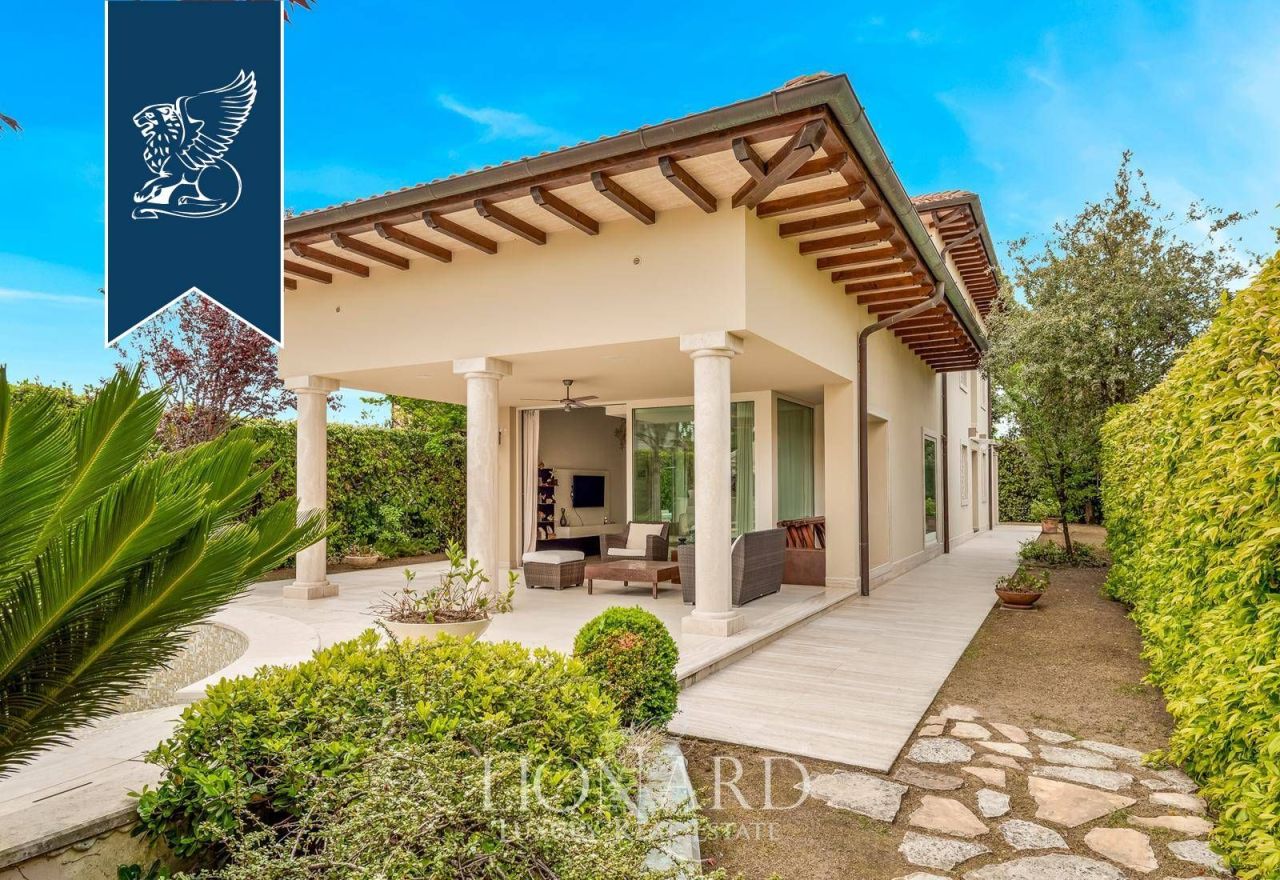 Вилла в Форте деи Марми, Италия, 300 м² - фото 3