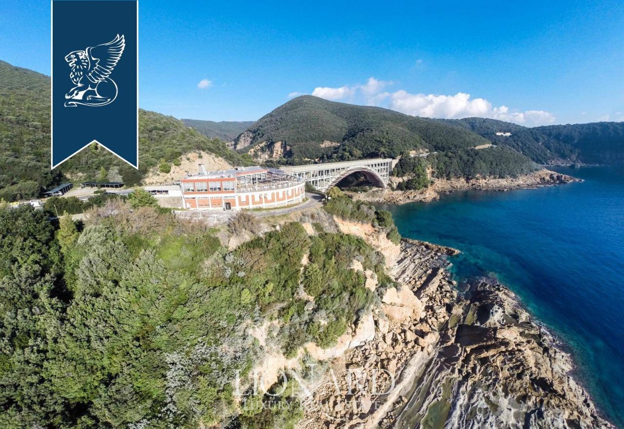 Отель, гостиница в Ливорно, Италия, 860 м² - фото 3