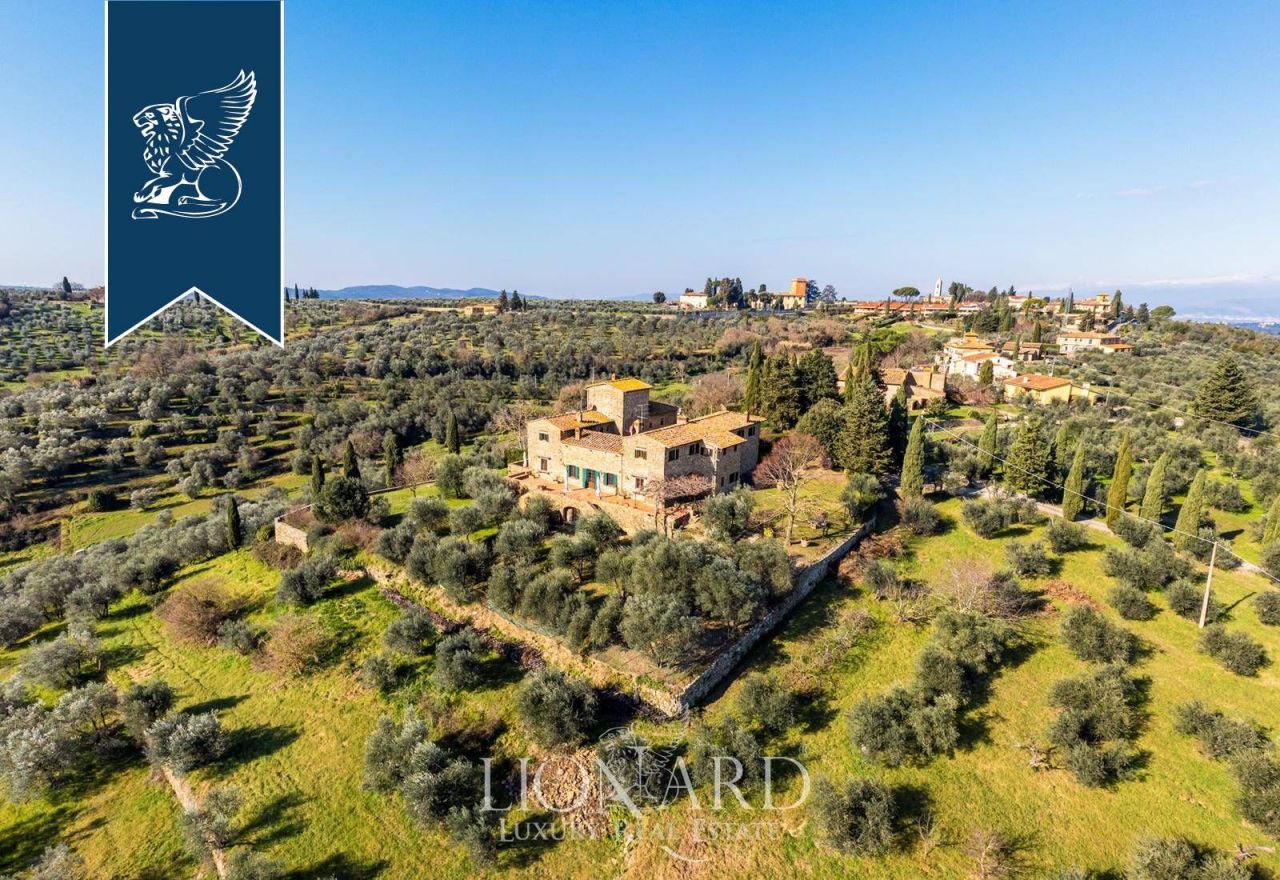 Вилла во Флоренции, Италия, 650 м² - фото 3