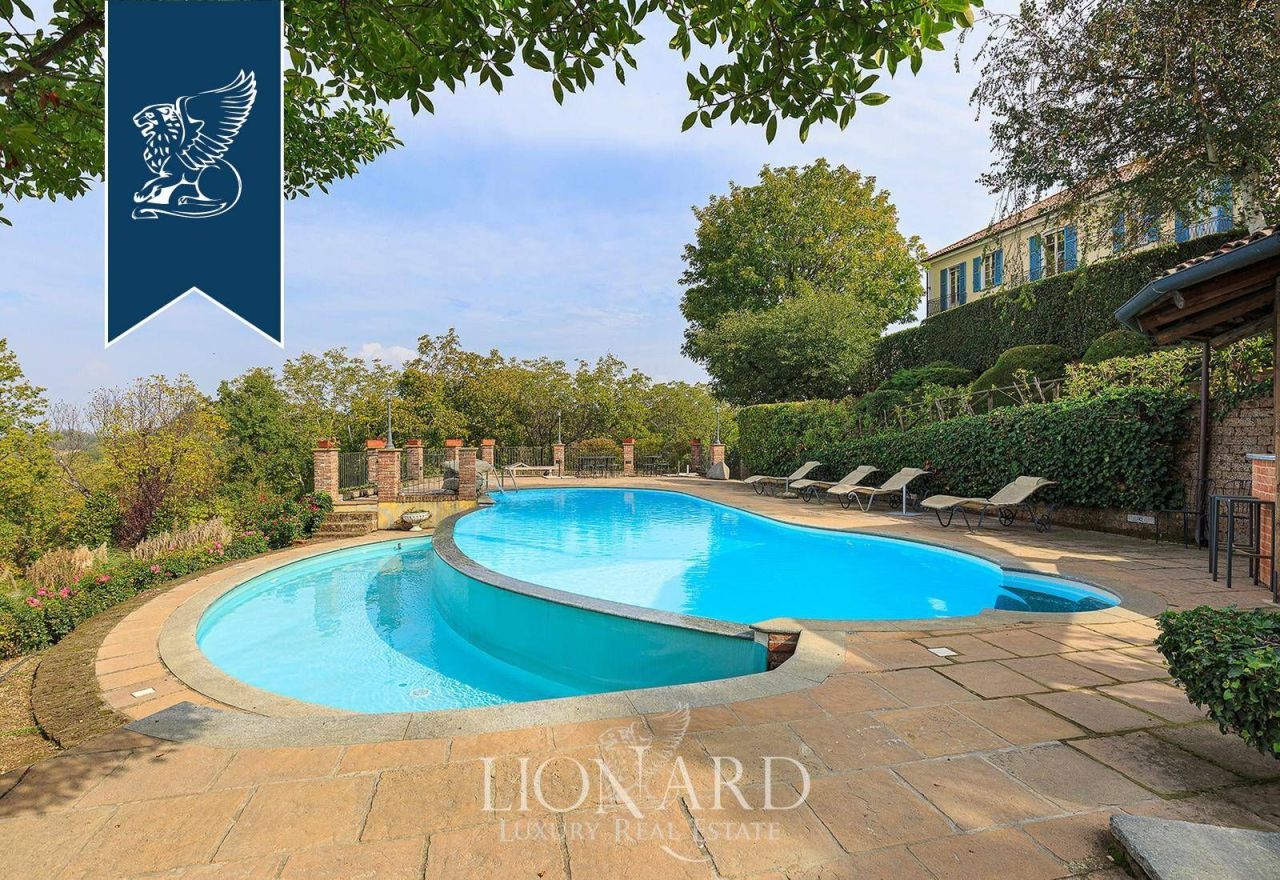 Вилла в Асти, Италия, 1 750 м² - фото 3