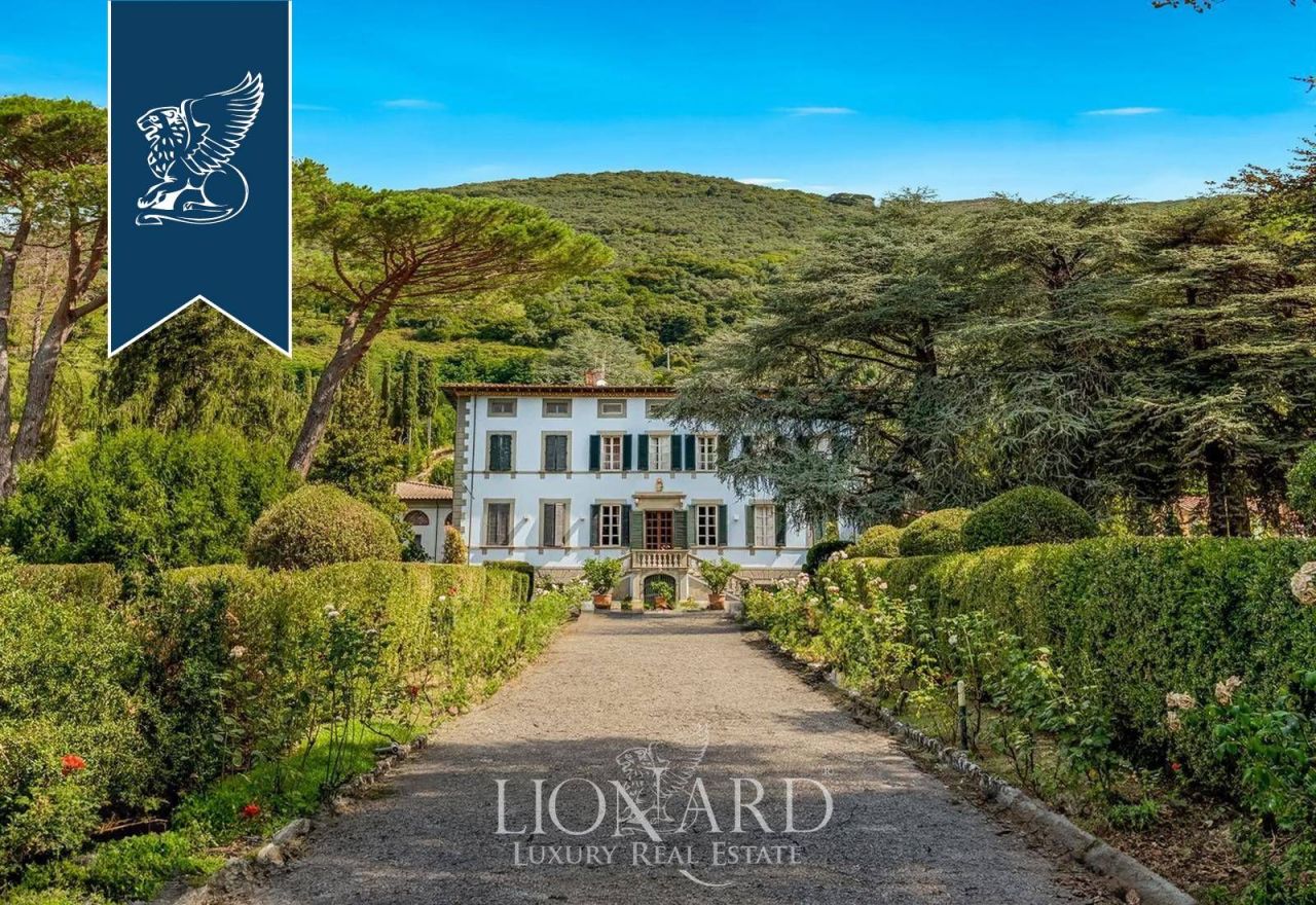 Вилла в Камайоре, Италия, 2 500 м² - фото 3