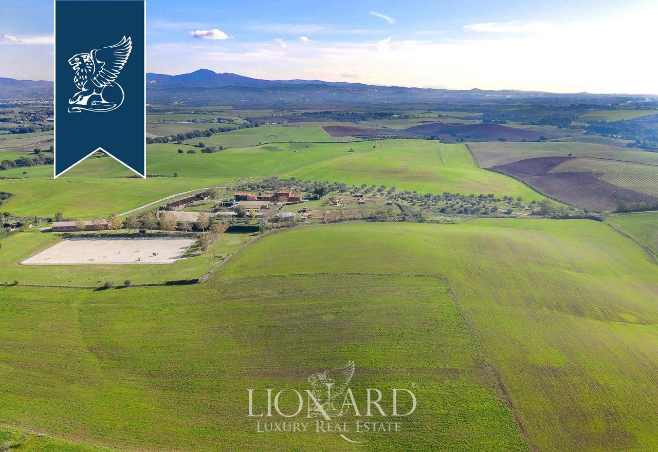 Ферма в Риме, Италия, 2 761 м² - фото 3