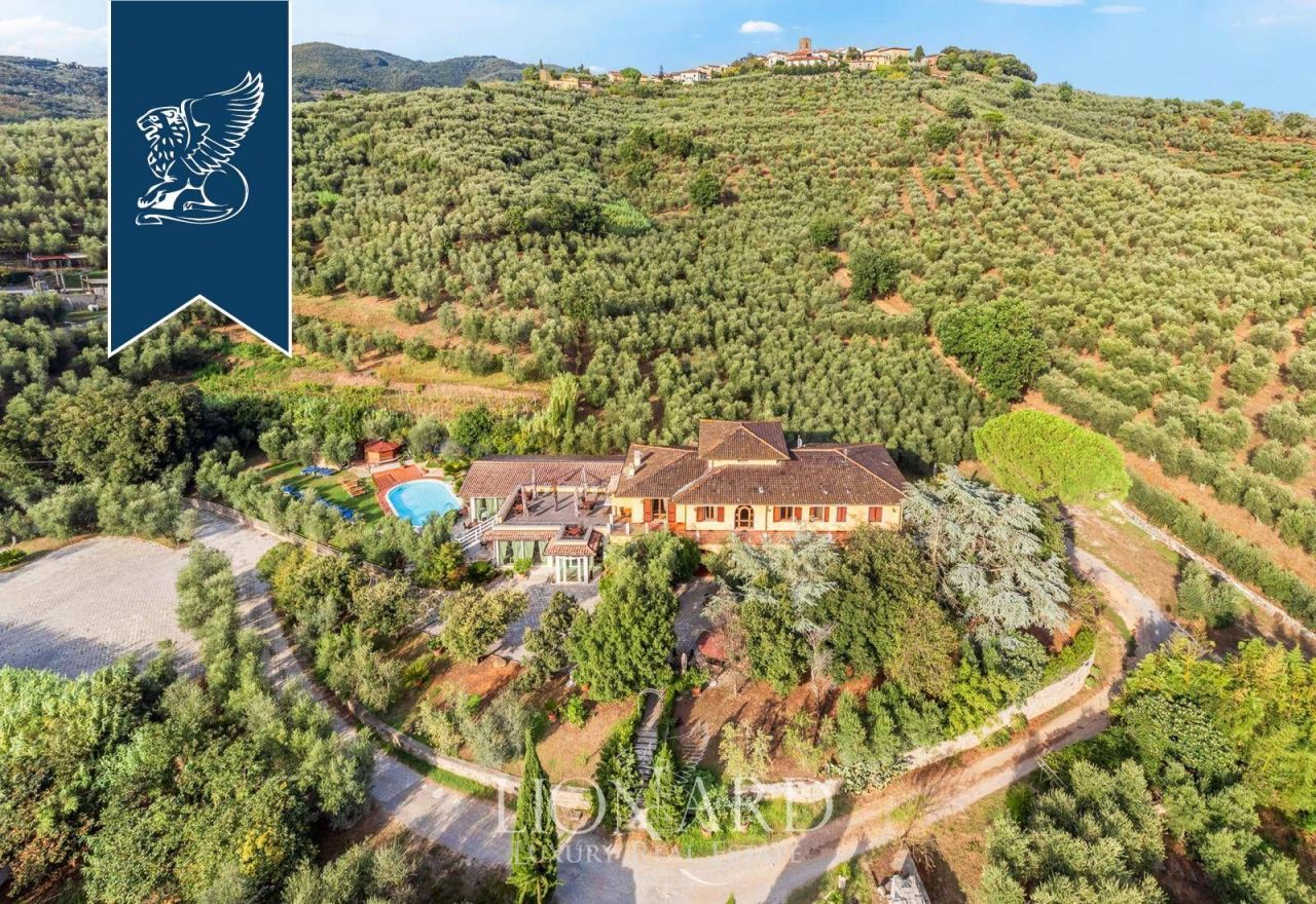 Ферма в Пистое, Италия, 1 296 м² - фото 3