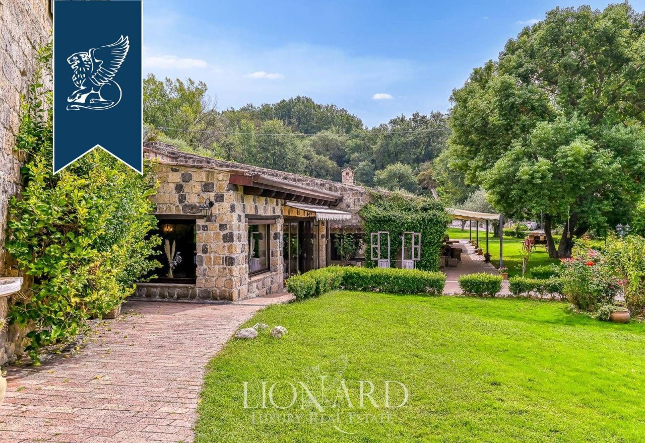 Вилла в Беневенто, Италия, 2 200 м² - фото 3