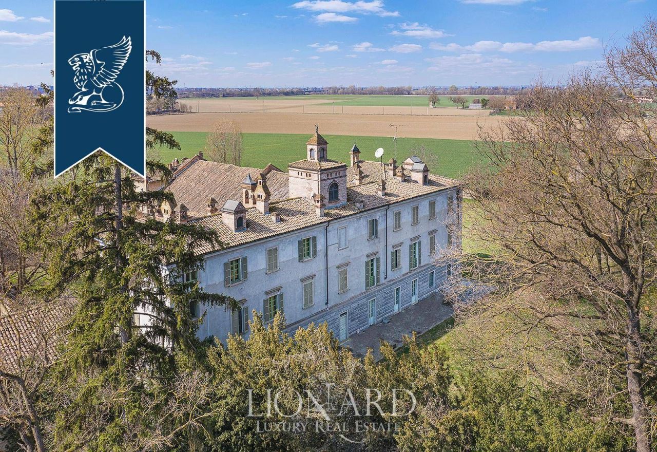 Вилла в Павии, Италия, 2 821 м² - фото 3