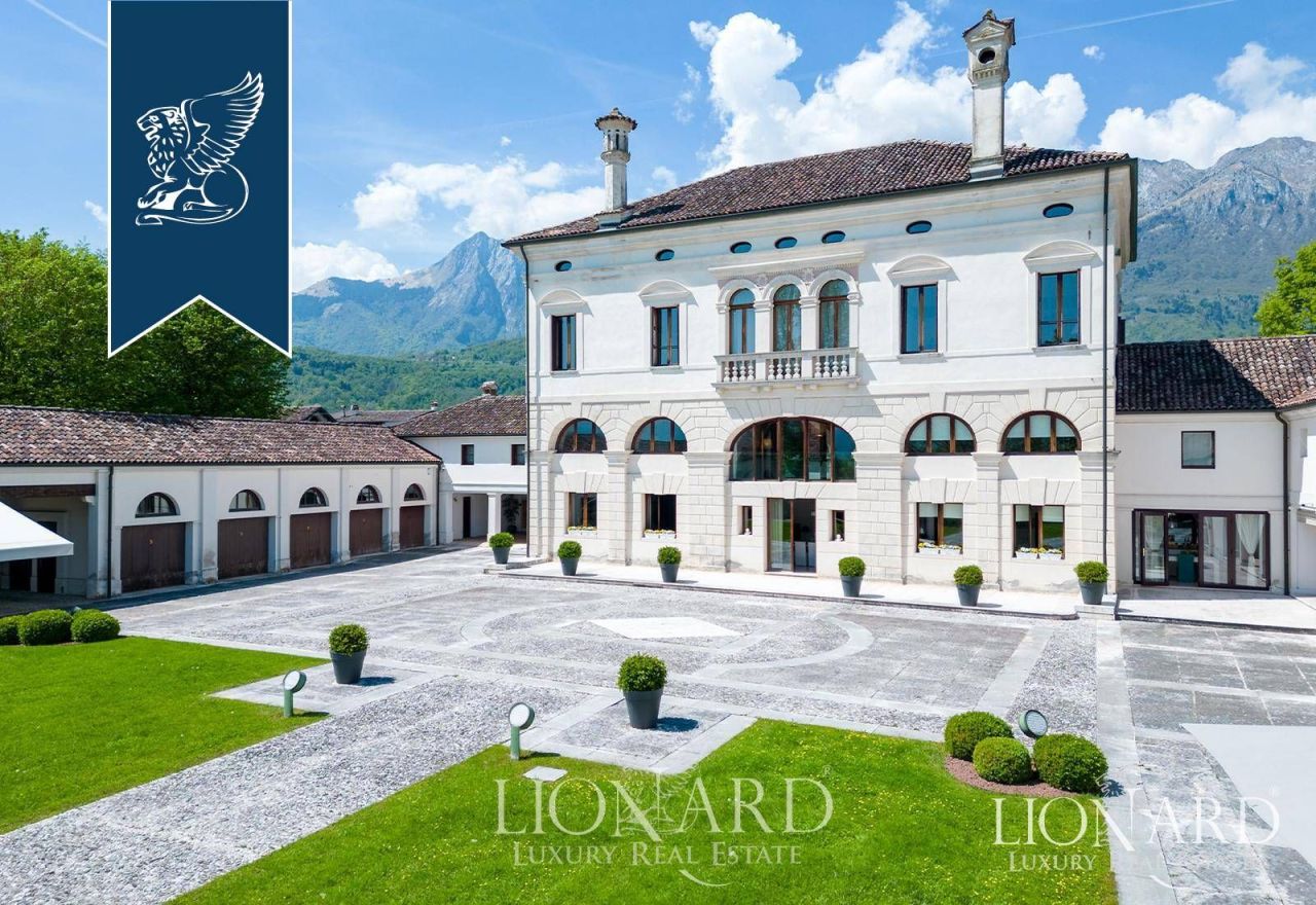 Вилла в Беллуно, Италия, 2 500 м² - фото 3