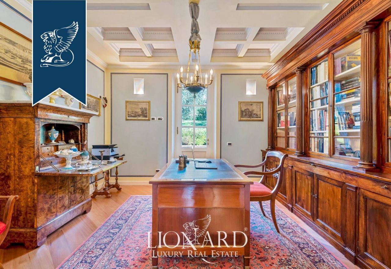 Вилла в Капаннори, Италия, 600 м² - фото 3