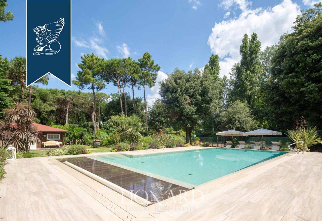 Вилла в Массе, Италия, 1 100 м² - фото 3