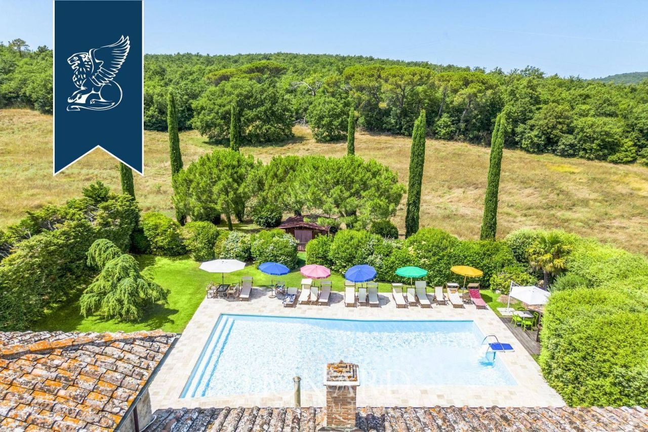 Ферма в Сиене, Италия, 800 м² - фото 3