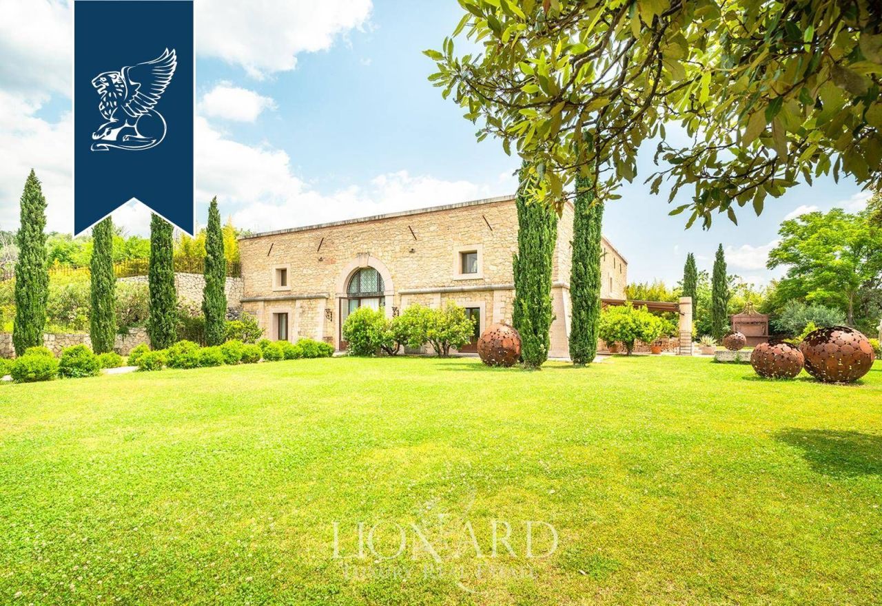 Вилла в Вероне, Италия, 1 300 м² - фото 3