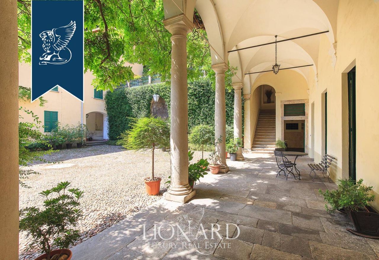 Вилла в Варесе, Италия, 1 000 м² - фото 3