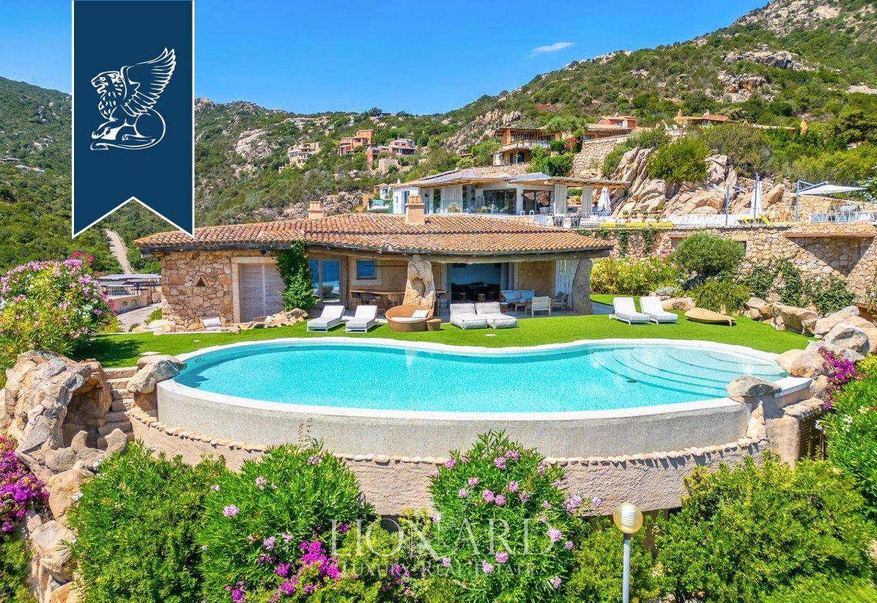 Вилла в Порто Черво, Италия, 203 м² - фото 3