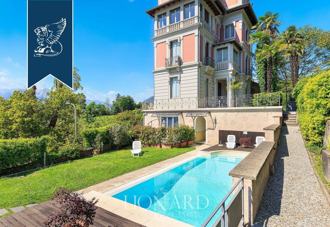 Вилла в Луино, Италия, 700 м² - фото 3