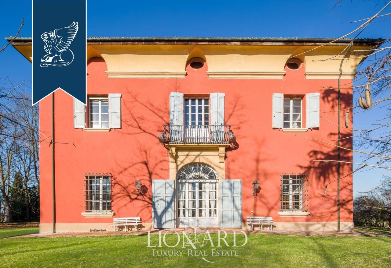 Вилла в Болонье, Италия, 1 000 м² - фото 3