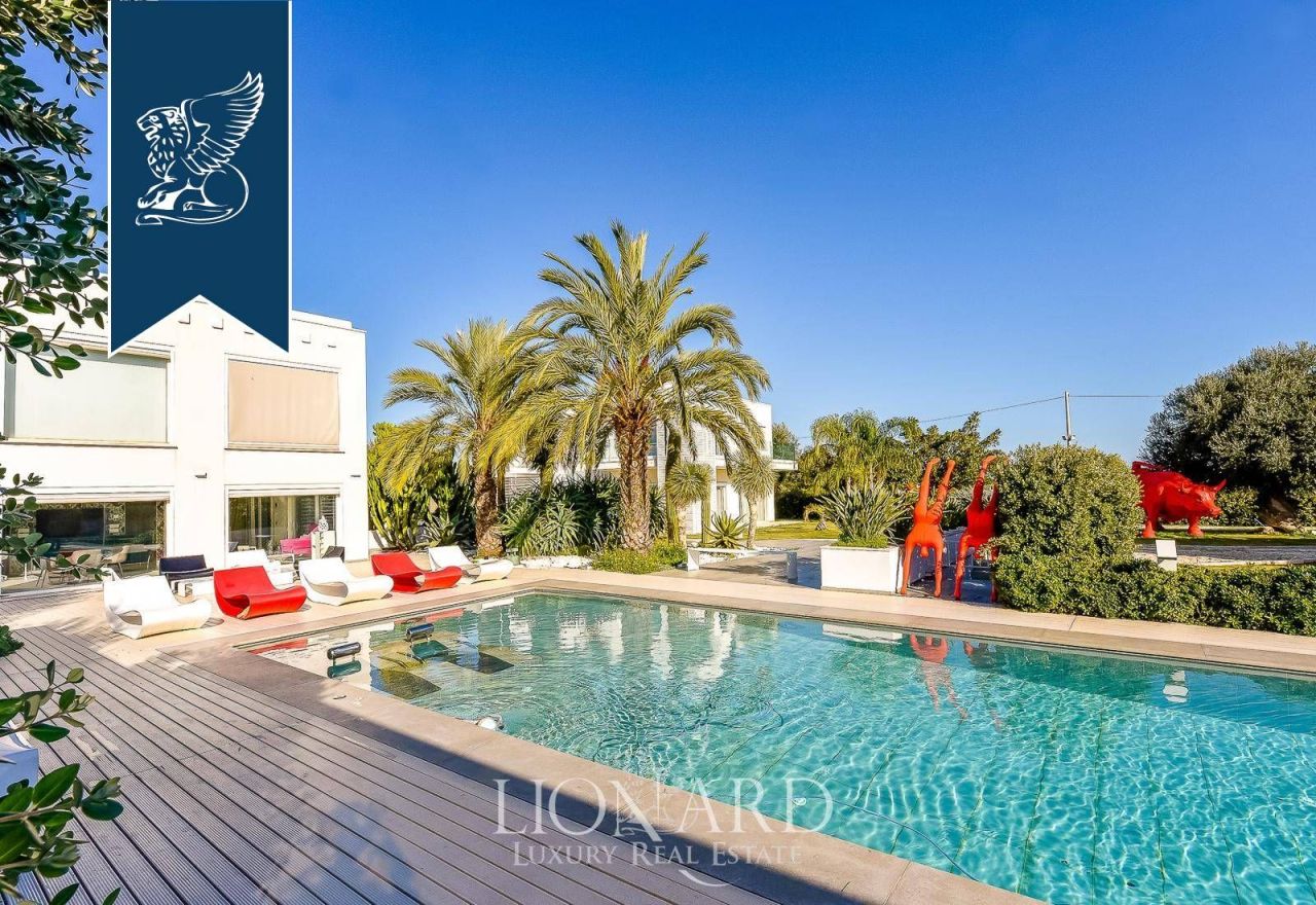 Вилла в Монополи, Италия, 500 м² - фото 3