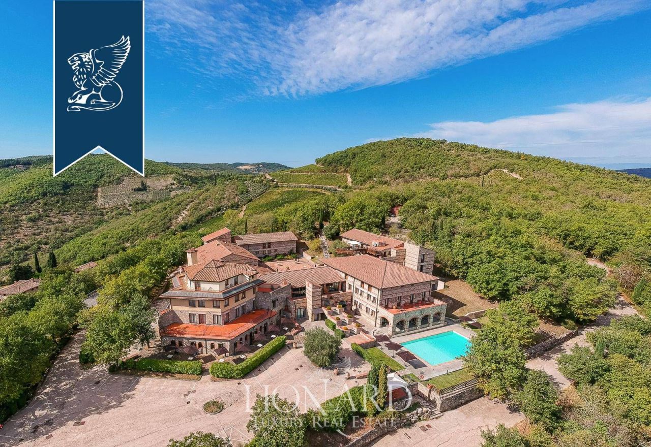 Отель, гостиница в Сиене, Италия, 5 455 м² - фото 3