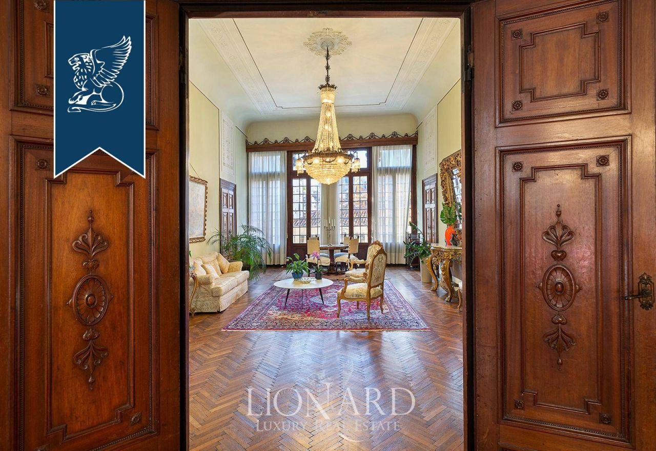 Дом в Венеции, Италия, 2 500 м² - фото 3